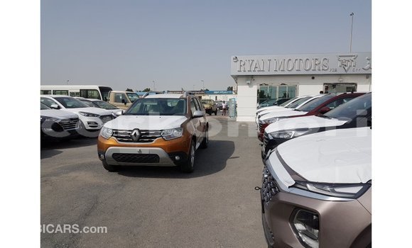 Buy Import Renault 19 Green Car in Import - Dubai in Great Comore Buy Import Renault 19 Green Car in Import - Dubai in Great Comore