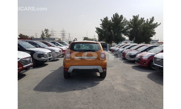 Buy Import Renault 19 Green Car in Import - Dubai in Great Comore Buy Import Renault 19 Green Car in Import - Dubai in Great Comore