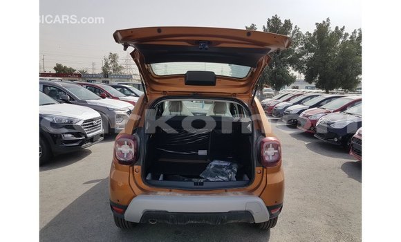 Buy Import Renault 19 Green Car in Import - Dubai in Great Comore Buy Import Renault 19 Green Car in Import - Dubai in Great Comore