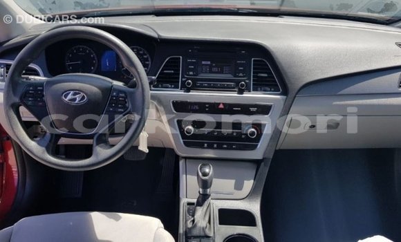 Acheter Import Voiture Hyundai Sonata Rouge à Import - Dubai, Grande Comore Acheter Import Voiture Hyundai Sonata Rouge à Import - Dubai, Grande Comore