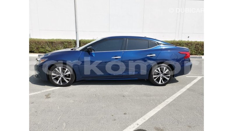 Big with watermark nissan maxima grande comore import dubai 2872