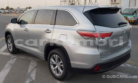 Acheter Import Voiture Toyota Highlander Autre à Import - Dubai, Grande Comore Acheter Import Voiture Toyota Highlander Autre à Import - Dubai, Grande Comore