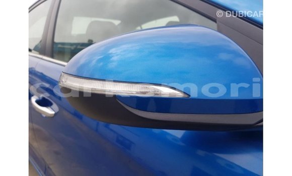 Acheter Import Voiture Hyundai Elantra Bleu à Import - Dubai, Grande Comore Acheter Import Voiture Hyundai Elantra Bleu à Import - Dubai, Grande Comore