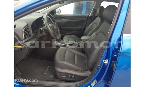 Acheter Import Voiture Hyundai Elantra Bleu à Import - Dubai, Grande Comore Acheter Import Voiture Hyundai Elantra Bleu à Import - Dubai, Grande Comore