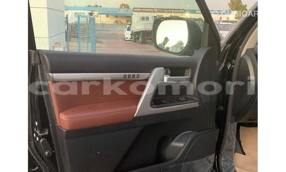 Buy Import Toyota Land Cruiser Black Car in Import - Dubai in Great Comore Buy Import Toyota Land Cruiser Black Car in Import - Dubai in Great Comore