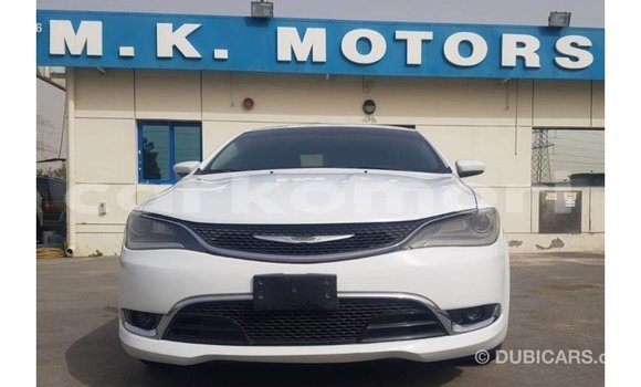 Acheter Import Voiture Chrysler 200 Blanc à Import - Dubai, Grande Comore Acheter Import Voiture Chrysler 200 Blanc à Import - Dubai, Grande Comore