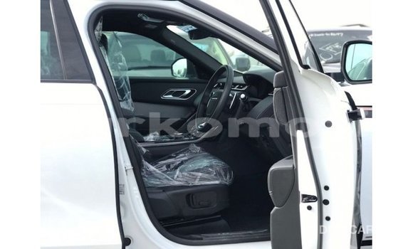 Buy Import Land Rover Range Rover White Car in Import - Dubai in Great Comore Buy Import Land Rover Range Rover White Car in Import - Dubai in Great Comore