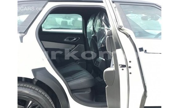 Buy Import Land Rover Range Rover White Car in Import - Dubai in Great Comore Buy Import Land Rover Range Rover White Car in Import - Dubai in Great Comore