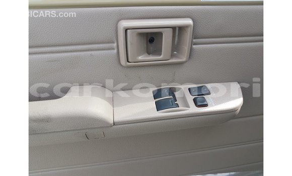 Buy Import Toyota Land Cruiser Beige Car in Import - Dubai in Great Comore Buy Import Toyota Land Cruiser Beige Car in Import - Dubai in Great Comore