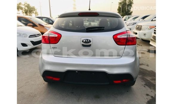 Acheter Import Voiture Kia Rio Autre à Import - Dubai, Grande Comore Acheter Import Voiture Kia Rio Autre à Import - Dubai, Grande Comore