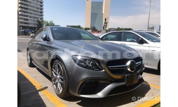 Buy Import Mercedes-Benz 190 Other Car in Import - Dubai in Great Comore Buy Import Mercedes-Benz 190 Other Car in Import - Dubai in Great Comore