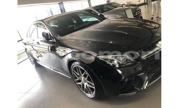 Buy Import Mercedes-Benz 190 Black Car in Import - Dubai in Great Comore Buy Import Mercedes-Benz 190 Black Car in Import - Dubai in Great Comore