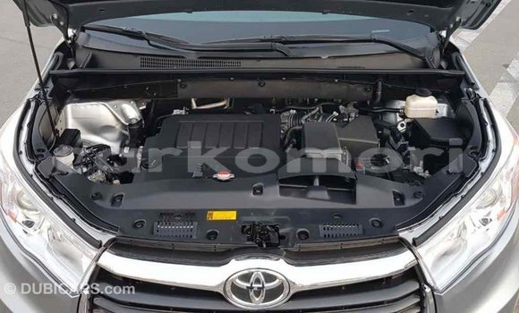 Acheter Import Voiture Toyota Highlander Autre à Import - Dubai, Grande Comore