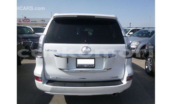 Acheter Import Voiture Lexus GX Blanc à Import - Dubai, Grande Comore Acheter Import Voiture Lexus GX Blanc à Import - Dubai, Grande Comore