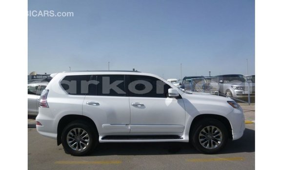 Acheter Import Voiture Lexus GX Blanc à Import - Dubai, Grande Comore Acheter Import Voiture Lexus GX Blanc à Import - Dubai, Grande Comore