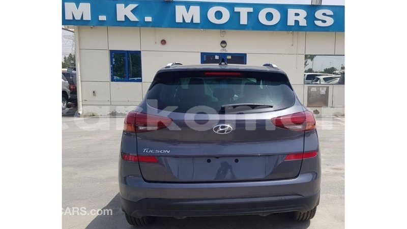Big with watermark hyundai tucson grande comore import dubai 2957