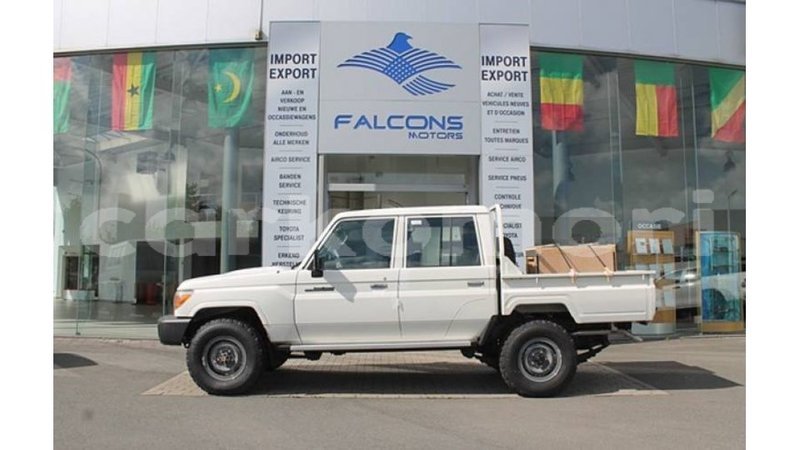 Big with watermark toyota land cruiser grande comore import dubai 2968