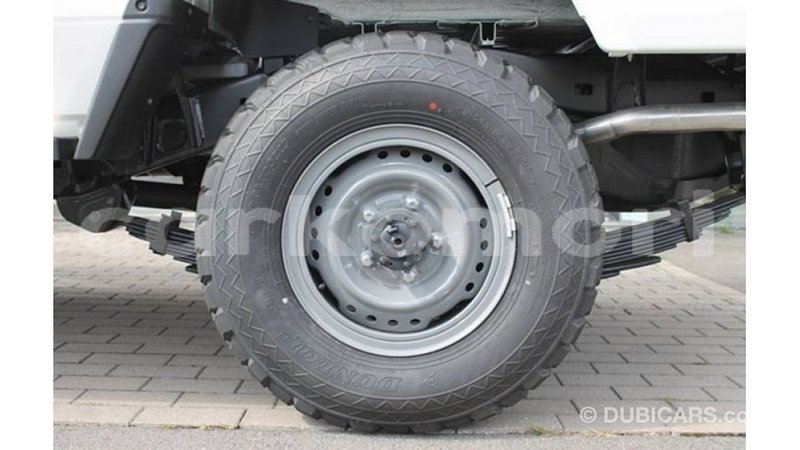 Big with watermark toyota land cruiser grande comore import dubai 2968