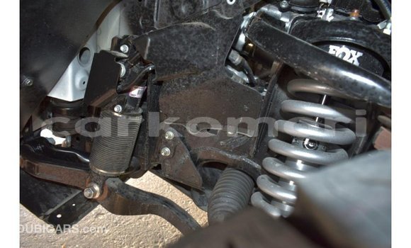 Buy Import Toyota Land Cruiser White Car in Import - Dubai in Great Comore Buy Import Toyota Land Cruiser White Car in Import - Dubai in Great Comore