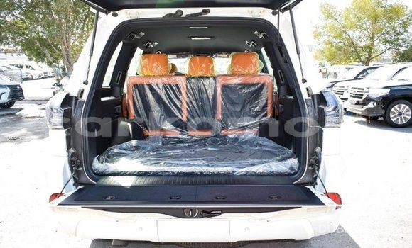 Buy Import Lexus LX White Car in Import - Dubai in Great Comore Buy Import Lexus LX White Car in Import - Dubai in Great Comore