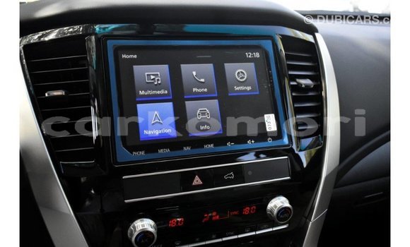 Buy Import Mitsubishi Montero White Car in Import - Dubai in Great Comore Buy Import Mitsubishi Montero White Car in Import - Dubai in Great Comore