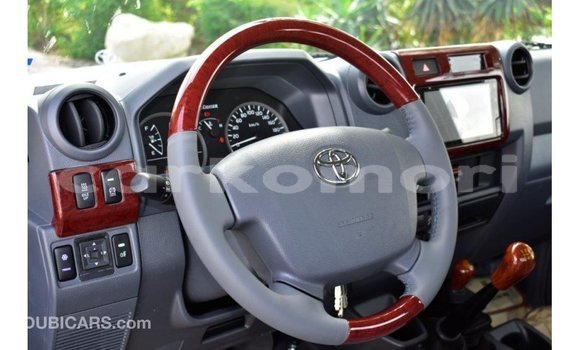 Buy Import Toyota Land Cruiser Blue Car in Import - Dubai in Great Comore Buy Import Toyota Land Cruiser Blue Car in Import - Dubai in Great Comore
