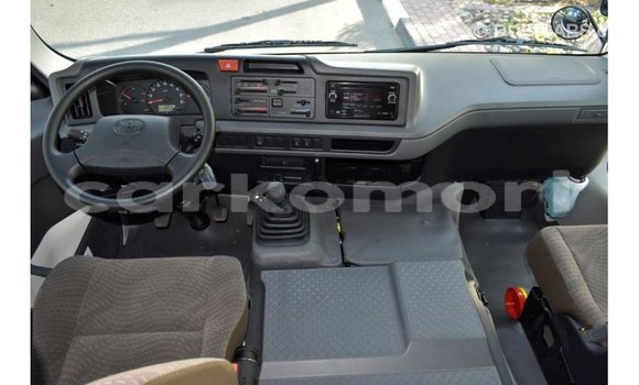 Buy Import Toyota Coaster White Car in Import - Dubai in Great Comore Buy Import Toyota Coaster White Car in Import - Dubai in Great Comore