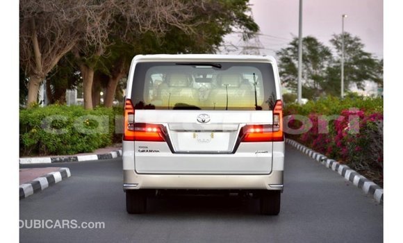 Buy Import Toyota Granvia White Car in Import - Dubai in Great Comore Buy Import Toyota Granvia White Car in Import - Dubai in Great Comore