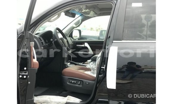 Buy Import Toyota Land Cruiser Black Car in Import - Dubai in Great Comore Buy Import Toyota Land Cruiser Black Car in Import - Dubai in Great Comore