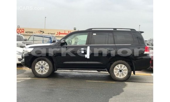 Buy Import Toyota Land Cruiser Black Car in Import - Dubai in Great Comore Buy Import Toyota Land Cruiser Black Car in Import - Dubai in Great Comore