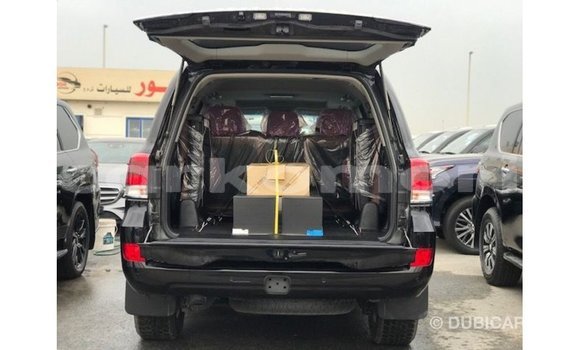 Buy Import Toyota Land Cruiser Black Car in Import - Dubai in Great Comore Buy Import Toyota Land Cruiser Black Car in Import - Dubai in Great Comore