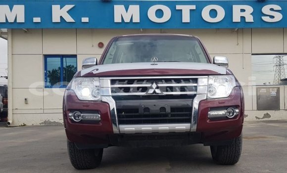 Acheter Import Voiture Mitsubishi Pajero Rouge à Import - Dubai, Grande Comore Acheter Import Voiture Mitsubishi Pajero Rouge à Import - Dubai, Grande Comore