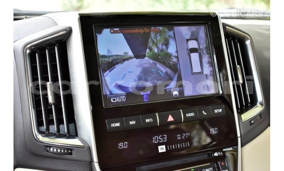 Buy Import Toyota Land Cruiser White Car in Import - Dubai in Great Comore Buy Import Toyota Land Cruiser White Car in Import - Dubai in Great Comore