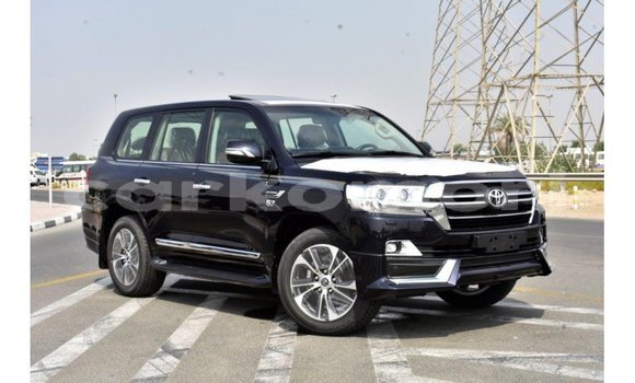Buy Import Toyota Land Cruiser Black Car in Import - Dubai in Great Comore Buy Import Toyota Land Cruiser Black Car in Import - Dubai in Great Comore