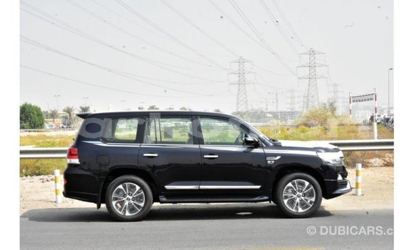 Buy Import Toyota Land Cruiser Black Car in Import - Dubai in Great Comore Buy Import Toyota Land Cruiser Black Car in Import - Dubai in Great Comore