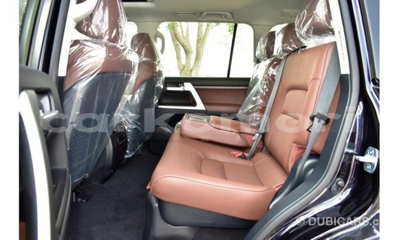 Buy Import Toyota Land Cruiser Black Car in Import - Dubai in Great Comore Buy Import Toyota Land Cruiser Black Car in Import - Dubai in Great Comore