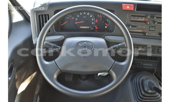 Buy Import Toyota Coaster White Car in Import - Dubai in Great Comore Buy Import Toyota Coaster White Car in Import - Dubai in Great Comore