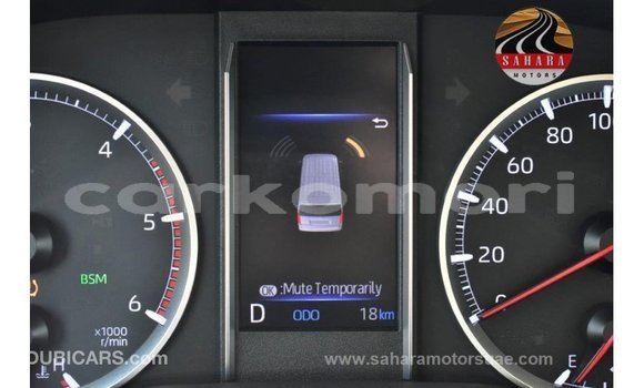 Buy Import Toyota Granvia White Car in Import - Dubai in Great Comore Buy Import Toyota Granvia White Car in Import - Dubai in Great Comore