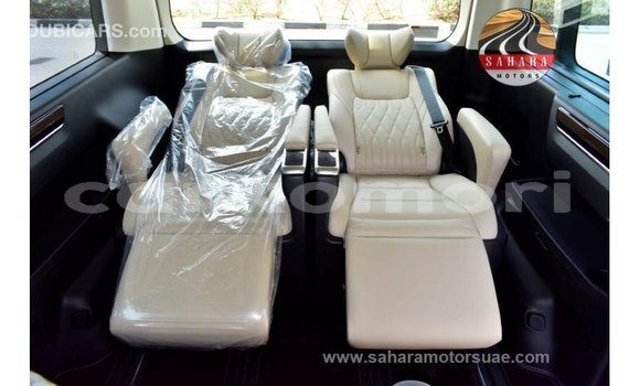 Buy Import Toyota Granvia White Car in Import - Dubai in Great Comore Buy Import Toyota Granvia White Car in Import - Dubai in Great Comore