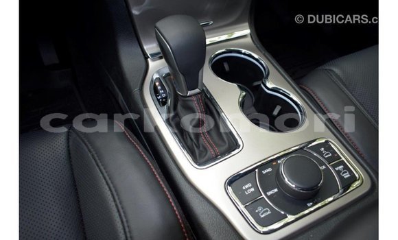 Buy Import Jeep Grand Cherokee White Car in Import - Dubai in Great Comore Buy Import Jeep Grand Cherokee White Car in Import - Dubai in Great Comore