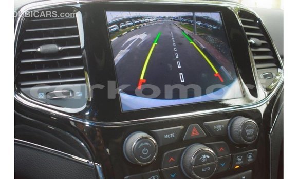 Buy Import Jeep Grand Cherokee White Car in Import - Dubai in Great Comore Buy Import Jeep Grand Cherokee White Car in Import - Dubai in Great Comore