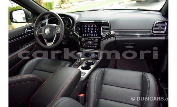 Buy Import Jeep Grand Cherokee White Car in Import - Dubai in Great Comore Buy Import Jeep Grand Cherokee White Car in Import - Dubai in Great Comore