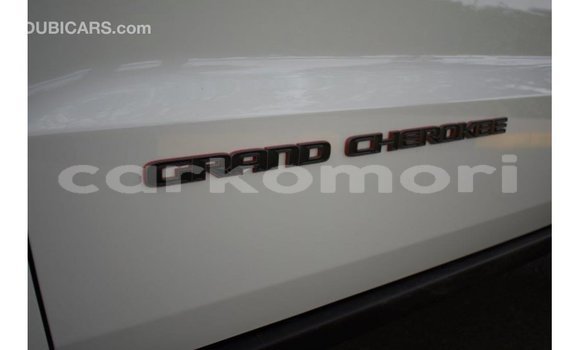 Buy Import Jeep Grand Cherokee White Car in Import - Dubai in Great Comore Buy Import Jeep Grand Cherokee White Car in Import - Dubai in Great Comore