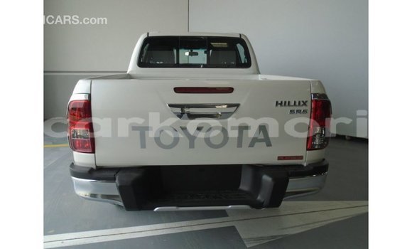 Buy Import Toyota Hilux White Car in Import - Dubai in Great Comore Buy Import Toyota Hilux White Car in Import - Dubai in Great Comore