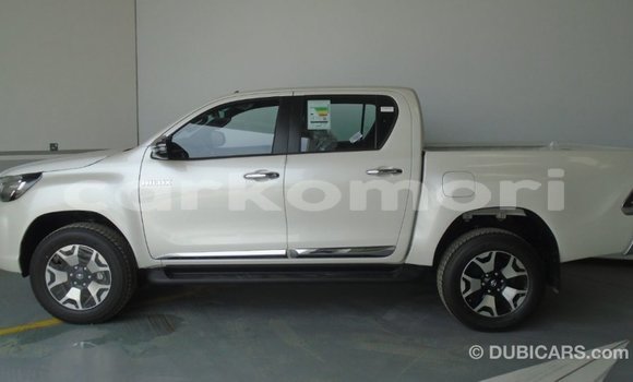 Buy Import Toyota Hilux White Car in Import - Dubai in Great Comore Buy Import Toyota Hilux White Car in Import - Dubai in Great Comore