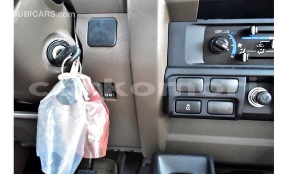 Buy Import Toyota Land Cruiser White Car in Import - Dubai in Great Comore Buy Import Toyota Land Cruiser White Car in Import - Dubai in Great Comore