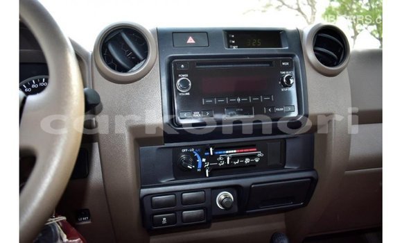 Buy Import Toyota Land Cruiser White Car in Import - Dubai in Great Comore Buy Import Toyota Land Cruiser White Car in Import - Dubai in Great Comore