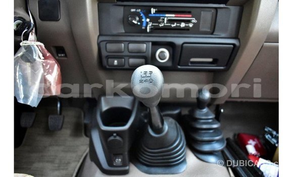 Buy Import Toyota Land Cruiser White Car in Import - Dubai in Great Comore Buy Import Toyota Land Cruiser White Car in Import - Dubai in Great Comore