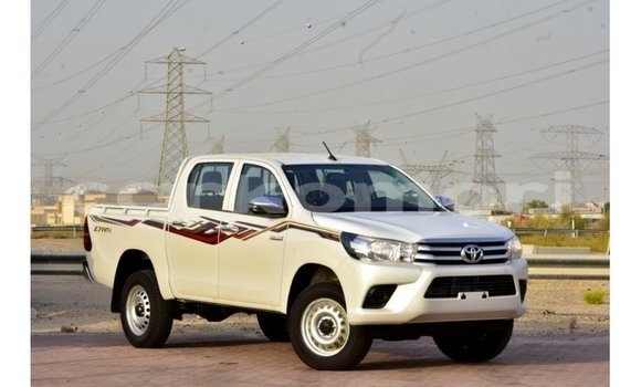 Buy Import Toyota Hilux White Car in Import - Dubai in Great Comore Buy Import Toyota Hilux White Car in Import - Dubai in Great Comore