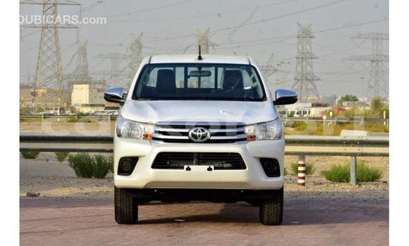 Buy Import Toyota Hilux White Car in Import - Dubai in Great Comore Buy Import Toyota Hilux White Car in Import - Dubai in Great Comore